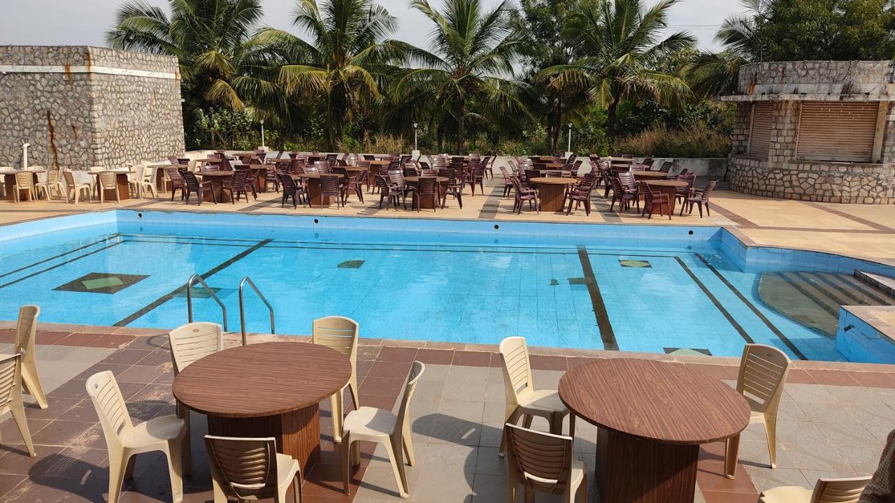 Kanthi Resorts Badami Bagalkot Exterior foto