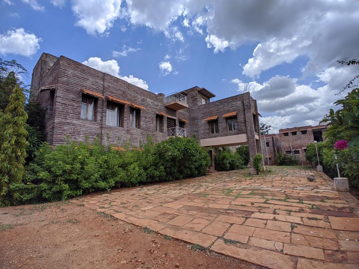 Kanthi Resorts Badami Bagalkot Exterior foto